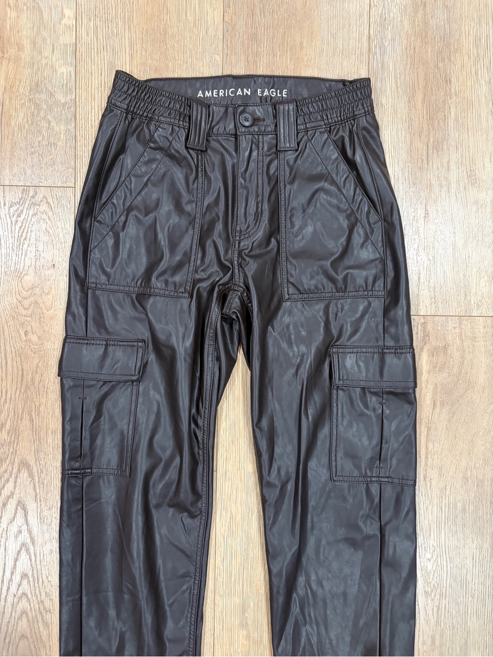 American Eagle Faux Leather Cargo Pants Brown High Rise Stretch Size 2 - Picture 3 of 8